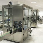 4-głowicowa maszyna do napełniania tłoków olejem z oliwek ROPP z metalowymi kapslami