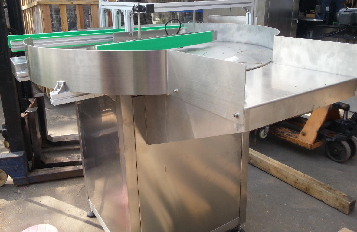 bottle unscrambler machines wyposażenie do rozszyfrowywania butelek.jpg