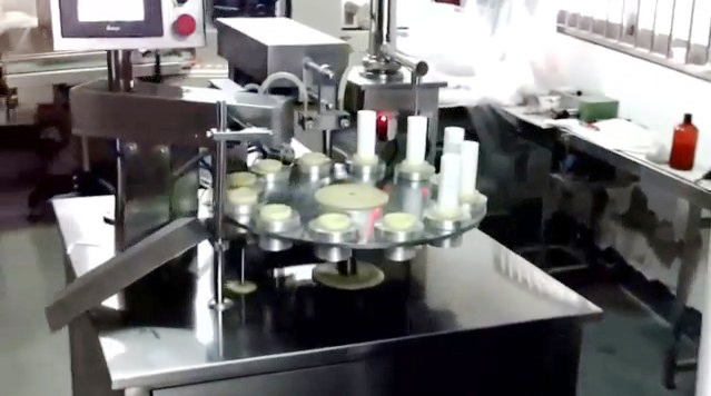 tubes filling ultrasonic sealing machine semi automatic zgrzewarka do rur ultradźwiękowa napełniarka wyposażenie.jpg