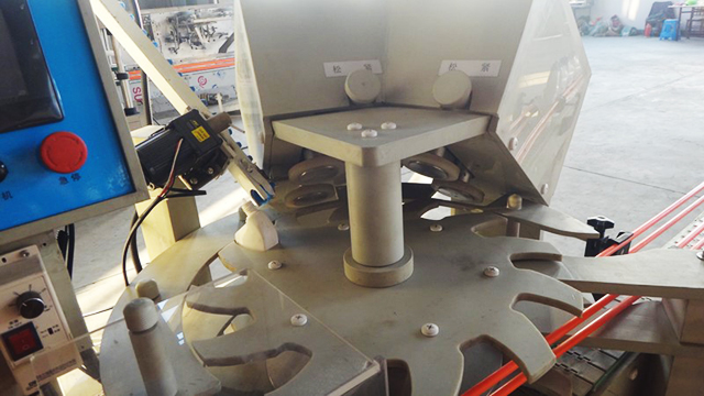 talerz obrotowy do zakręcania.jpg