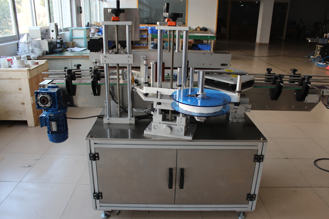 etykieciarka dwustronna (2).JPG