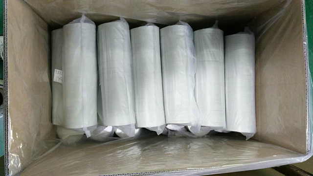 kleje termotopliwe w kulkach.jpg