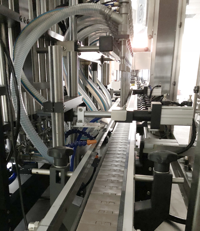 maszyna do napełniania automatyczna.JPG