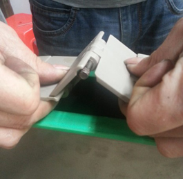 szpilka do uszczelniacza połączeń.jpg