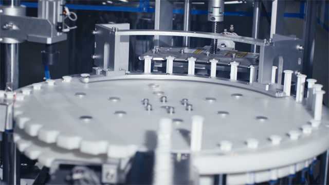 zakręcarka do napełniania strzykawek.jpg