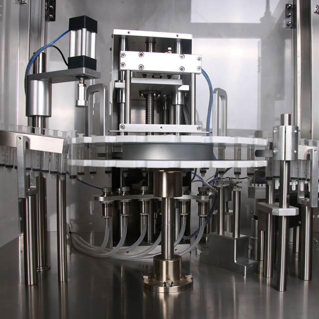 zakręcarka do napełniania strzykawek.jpg