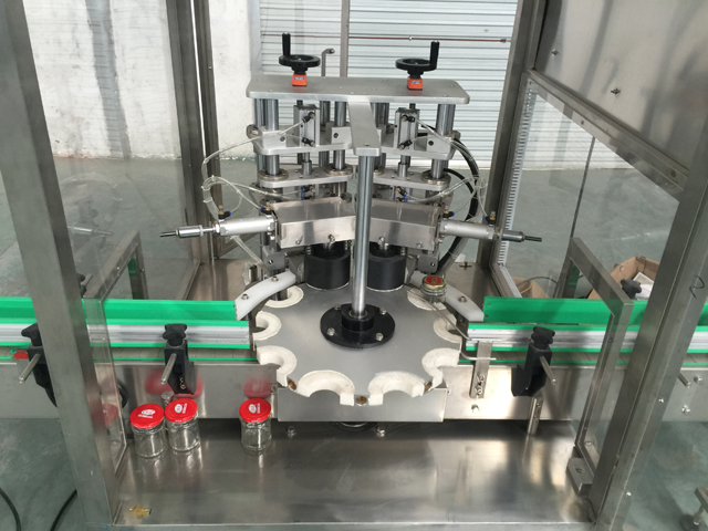 zakręcanie próżniowe z automatycznym systemem.jpg