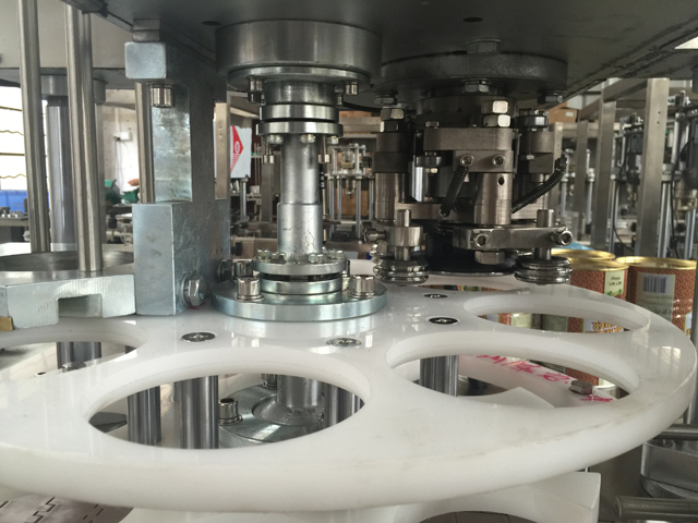 położenie puszek podczas zamykania puszek.jpg