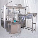 Automatyczna maszyna do napełniania i zamykania torebek stojących z mlekiem sojowym