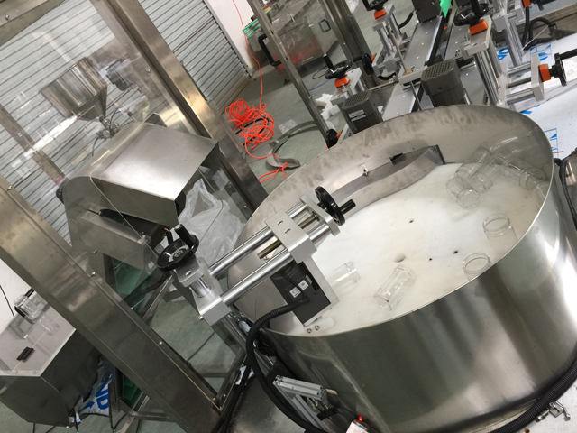 system podnoszenia butelek rozszyfrowujący.jpg