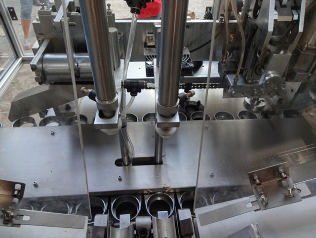 dysze napełniające.jpg