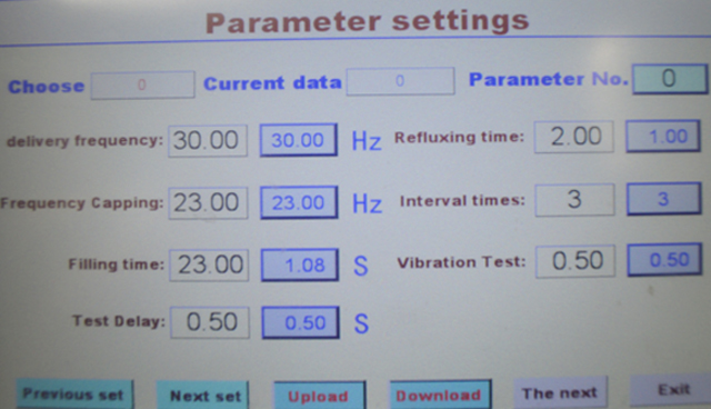 automated capping machine with touch screen controlling system maszyna do zamykania ekranów dotykowych.jpg