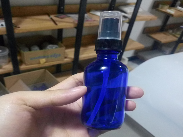 Buteleczki z olejkami eterycznymi.jpg