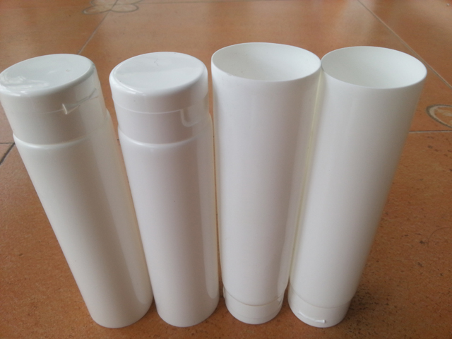 tubes samples sent from indian buyer rury puneet Garg.jpg