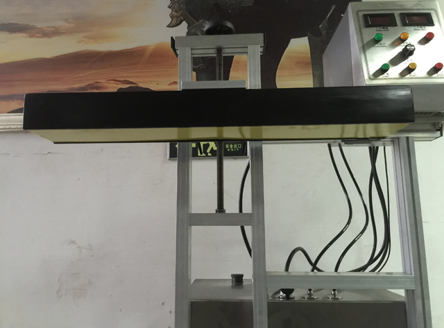 maszyny do zgrzewania indukcyjnego z chłodzeniem wodnym.jpg