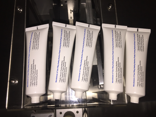 tubes samples filling sealing samples final products próbki rur z wypełniacza uszczelniacza.jpg