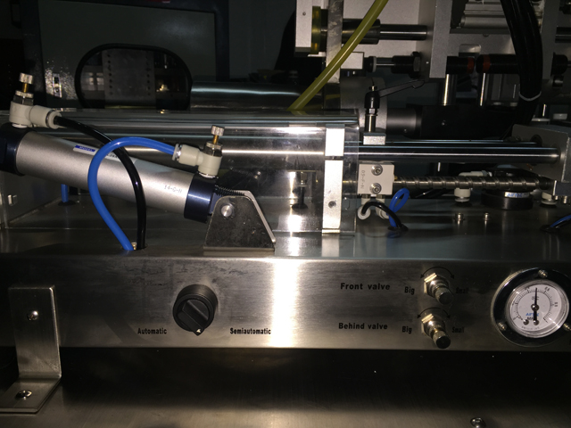 horizontal filling machine for filling process pozioma maszyna napełniająca do tubek napełniarka zgrzewarka.jpg