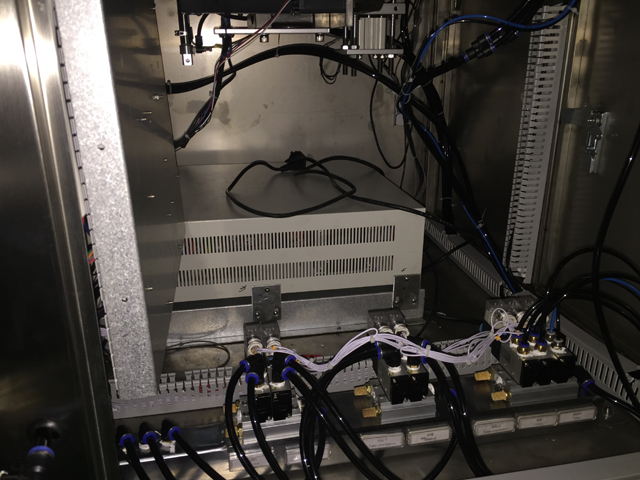 tubes filling sealing machine skrzynki elektryczne do napełniania rur urządzeń uszczelniających.jpg