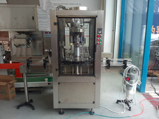 automatyczne zakręcanie kapsli ropp caps.jpg