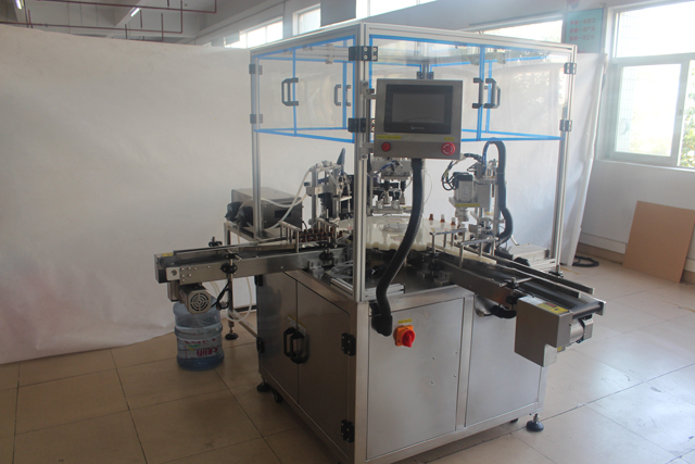 rzeczywiste zdjęcia napełniania, zakręcania, etykietowania.jpg