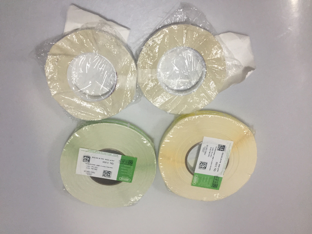 rolki etykiet do etykieciarki składanej z kodem QR labeller.jpg