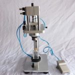 Półautomatyczna pneumatyczna maszyna do zaciskania szklanych butelek perfum