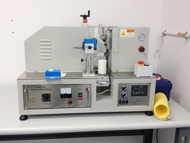 sprzęt do zgrzewania ultradźwiękowego.jpg