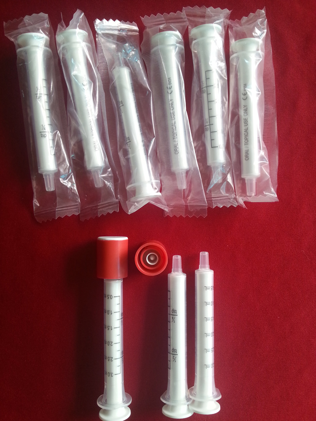 maszyna do etykietowania półautomatyczna ekran dotykowy do strzykawek.jp