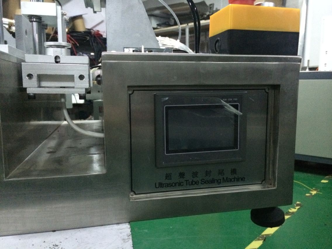 zgrzewarka plc ultradźwiękowa (3).jpg